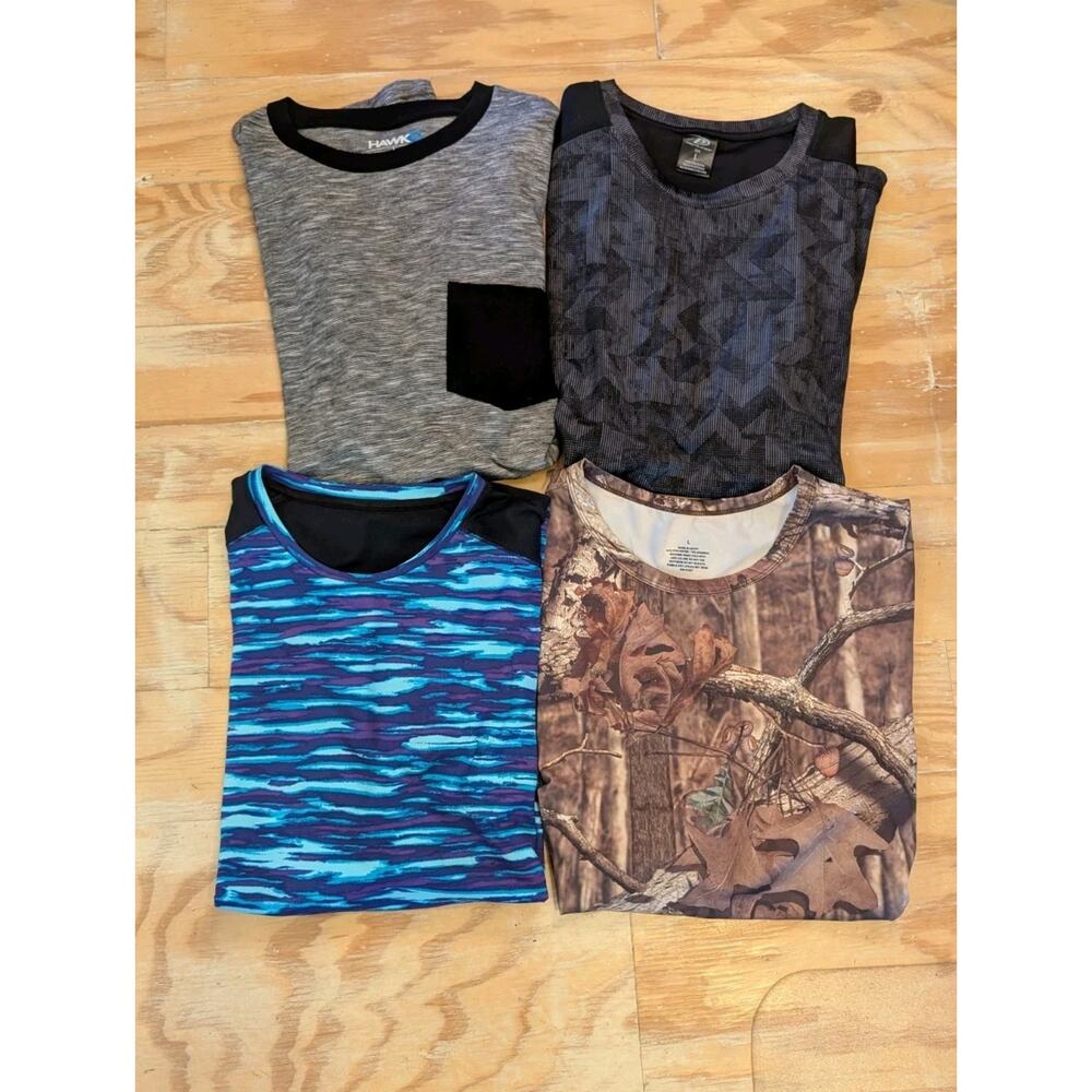 Men's Large T Shirt Lot of 4 Casual Shirts Camo Geo Wave Black Assorted Designs